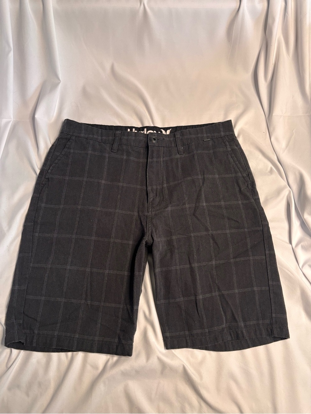 Hurley Men's Charcoal Windowpane Flat-Front Shorts